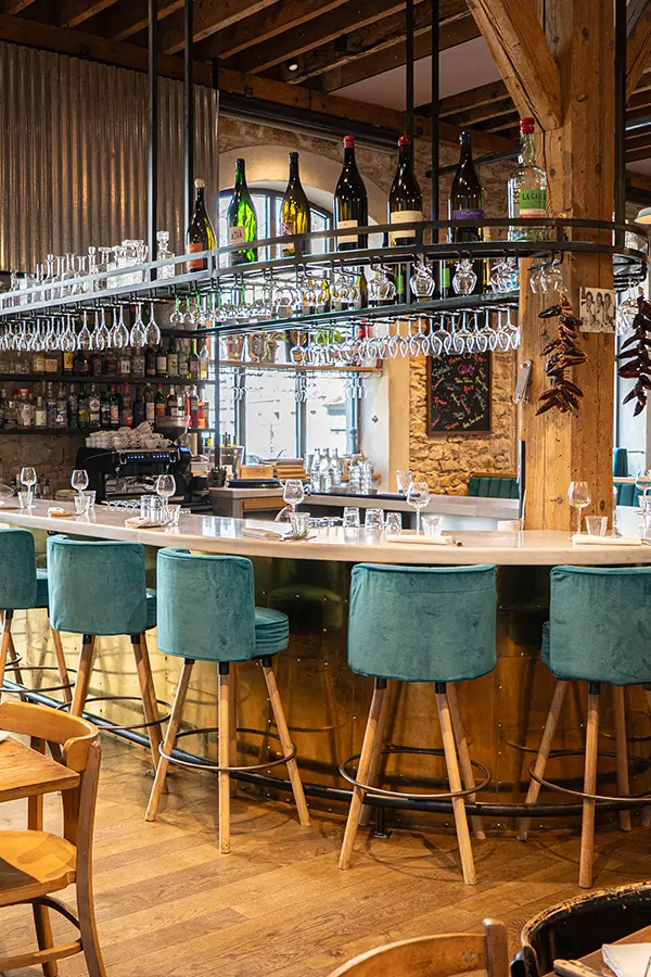 Plat signature: confit de canard